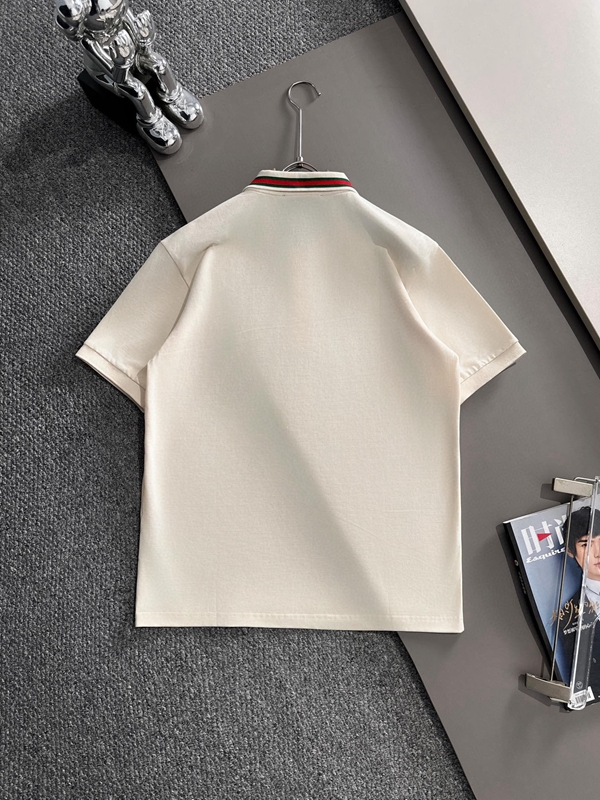 ブランドTシャツ背面デザイン